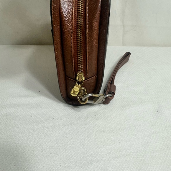 Louis Vuitton Clutch Bag - Picture 3 of 9